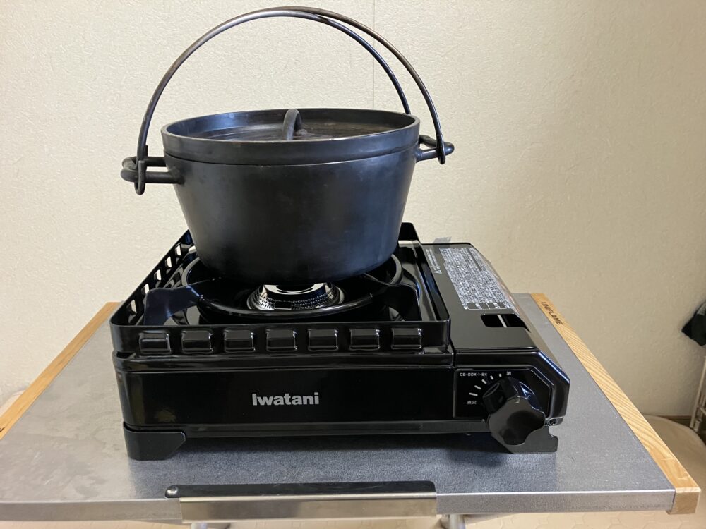 タフまるにダッチオーブン